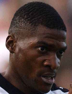 奥利维耶·恩祖齐·尼亚蒂·波洛