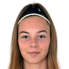 卢西娅·武尼克