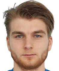 罗斯兰·苏亚诺夫