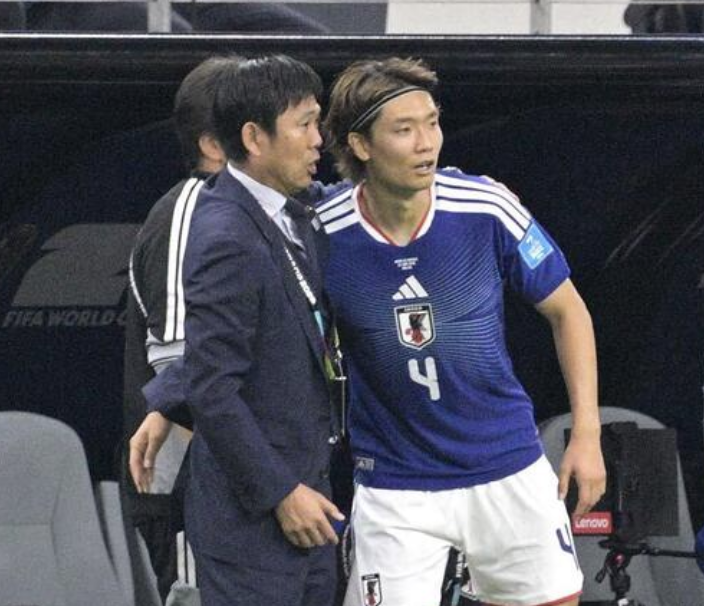 日本對陣瑞典板倉滉提前被換下 森保一稱其肌肉不適