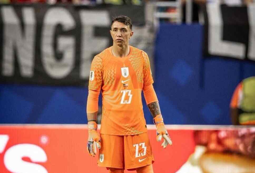 世界杯乌拉圭0-1负西班牙，门将穆斯莱拉赛后致歉
