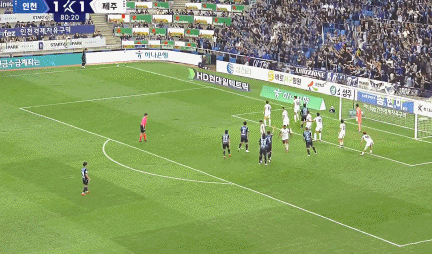 李同律弧顶凌空抽射破门,仁川联暂2-1领先济州SK