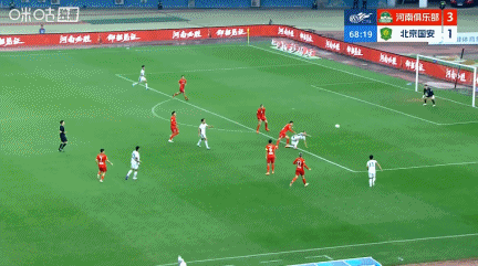 塞尔吉尼奥头球中柱，邓捷夫补射破门，国安暂2-3落后河南