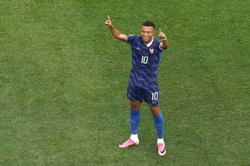 德约卡夫评法国：平衡与进攻潜力并存