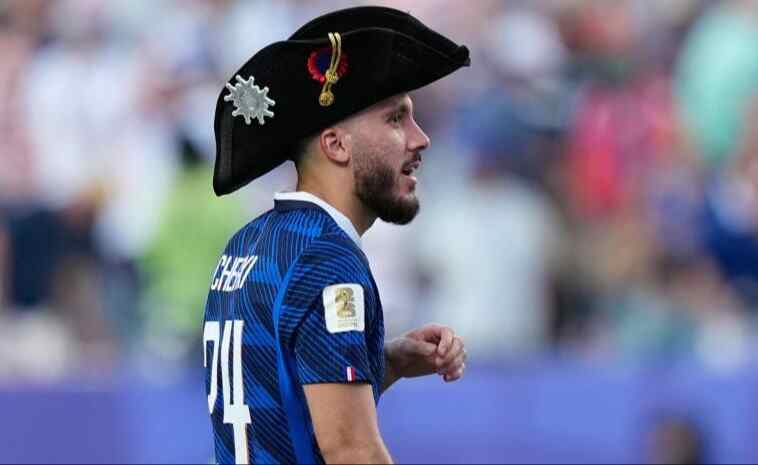 法国1-0巴拉圭，谢尔基替补登场疑不满德尚