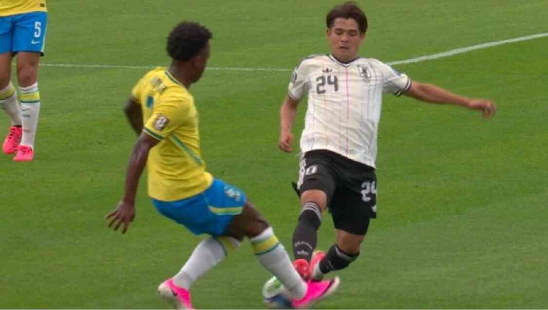 日本半场1-0巴西:佐野海舟贴地斩破门