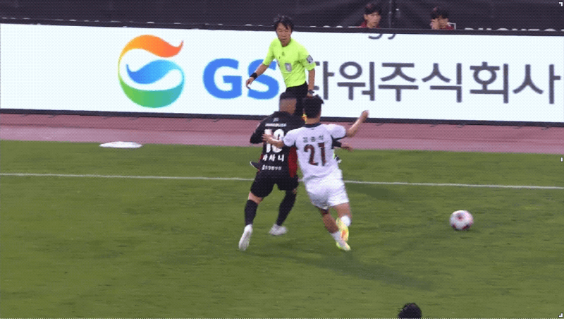 黄牌-金综锡(光州FC) 犯规
